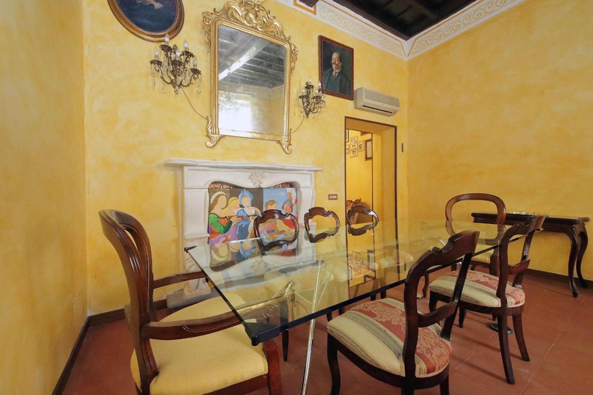 Vantaggio Apartment